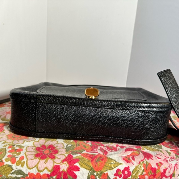 Marc Jacobs Lock That Messenger Crossbody - Picture 11 of 16